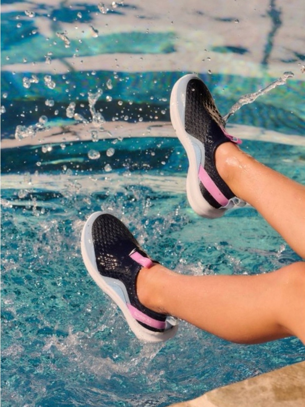 GUC Speedo Junior Water Shoes, Girls Sz. 2/3